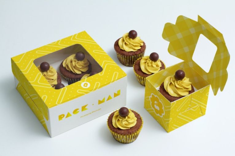 Cup Cake Boxes Mockup PSD