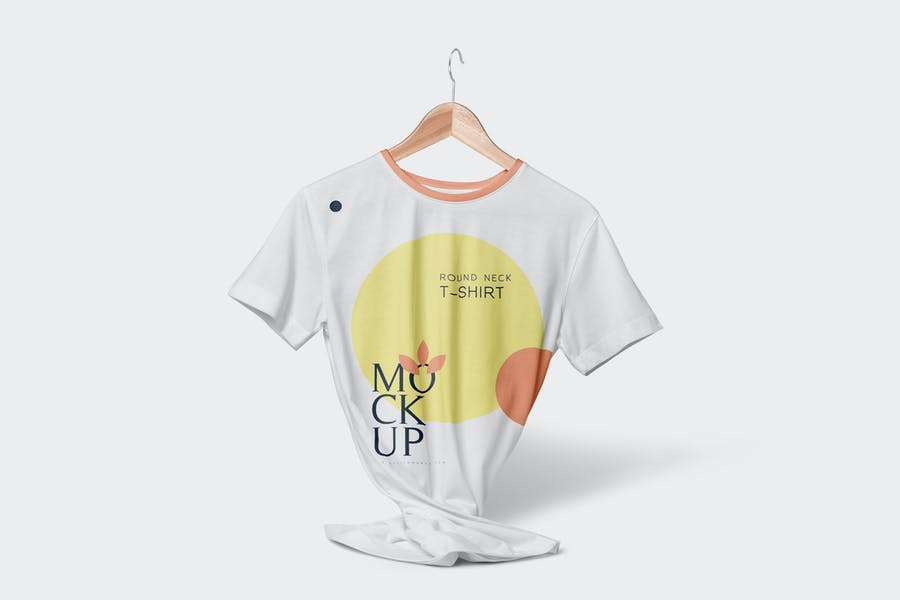 Round T Shirt Mockup PSD